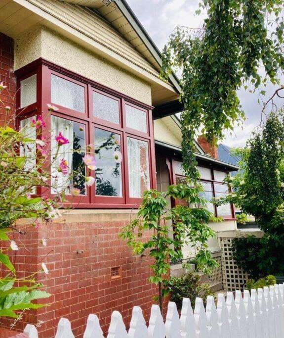 Warwick St Retreat! 3 Bedroom House With Parking Hobart Ngoại thất bức ảnh